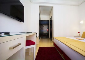 Hotel Racine