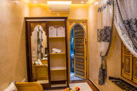 Riad Qamar Zamane 2