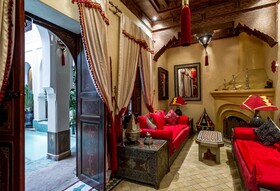 Riad Hikaya