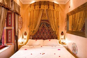 Riad Hikaya