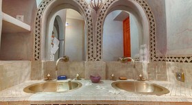Riad Kenzo
