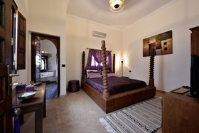 Riad Les Ammonites