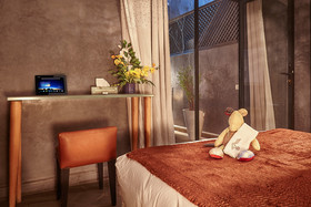 Riad Salam 40