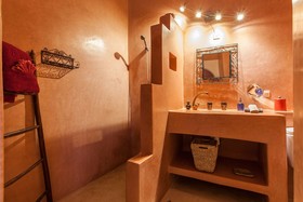 Riad Thycas