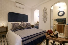 Riad Wazani Square & SPA