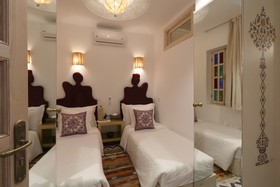 Riad Wazani Square & SPA