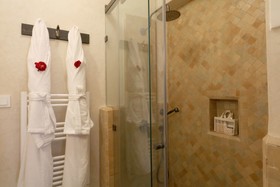 Riad Wazani Square & SPA