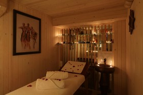 Riad Wazani Square & SPA
