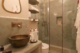 Riad Wazani Square & SPA