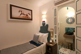 Riad Wazani Square & SPA