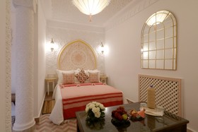 Riad Wazani Square & SPA