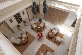 Riad Wazani Square & SPA