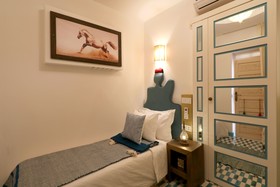 Riad Wazani Square & SPA