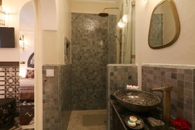 Riad Wazani Square & SPA