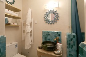 Riad Wazani Square & SPA