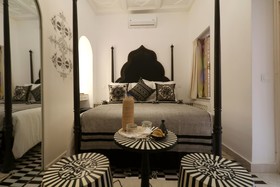 Riad Wazani Square & SPA