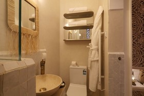 Riad Wazani Square & SPA