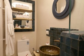 Riad Wazani Square & SPA