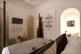 Riad Wazani Square & SPA