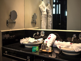 Sirayane Boutique & Spa