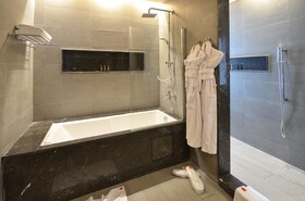 Sirayane Boutique & Spa