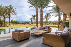 Villa White Stone