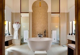 Banyan Tree Tamouda Bay