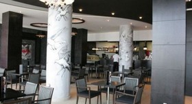 La Corniche Hotel