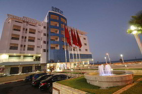 Suites Hotel Omeya