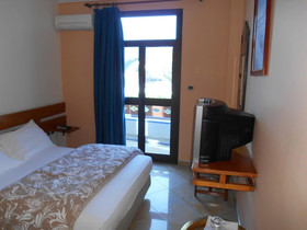 Hotel Babel