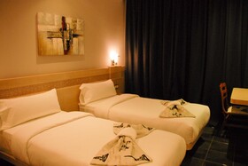 Hotel A44