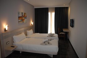 Hotel A44