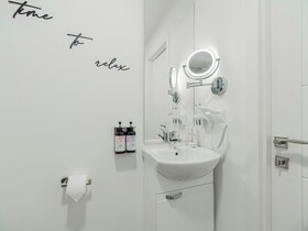 TA Collection Hotel