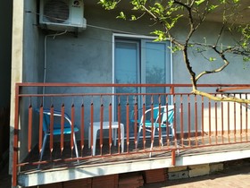 Sunrise Apartments