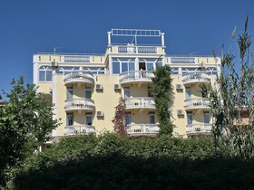 Bogumila Hotel