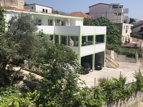 Green Villa