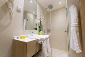 Harmonia Hotel by Dukley