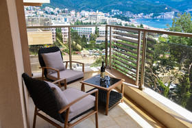 Harmonia Hotel by Dukley