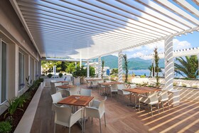 Carine Hotel Delfin