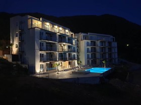 Apartments Green Hill