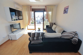 Apartments Maini
