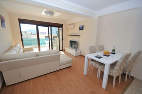 Apartments Maini