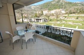 Apartments Maini