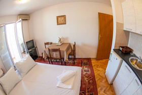 City Apartments Gosposhtina
