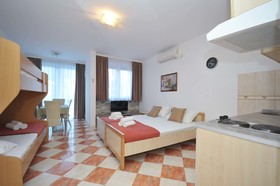 D&D Apartments Budva 3