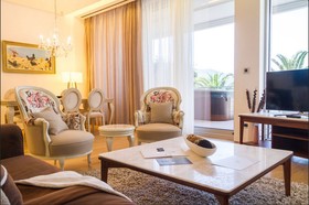 Dukley Hotel & Resort