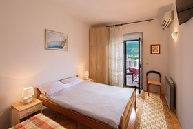 Guest House Madra