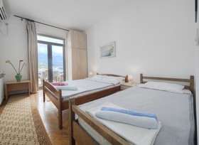 Guest House Madra