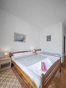 Guest House Madra