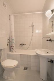 Guest House Madra